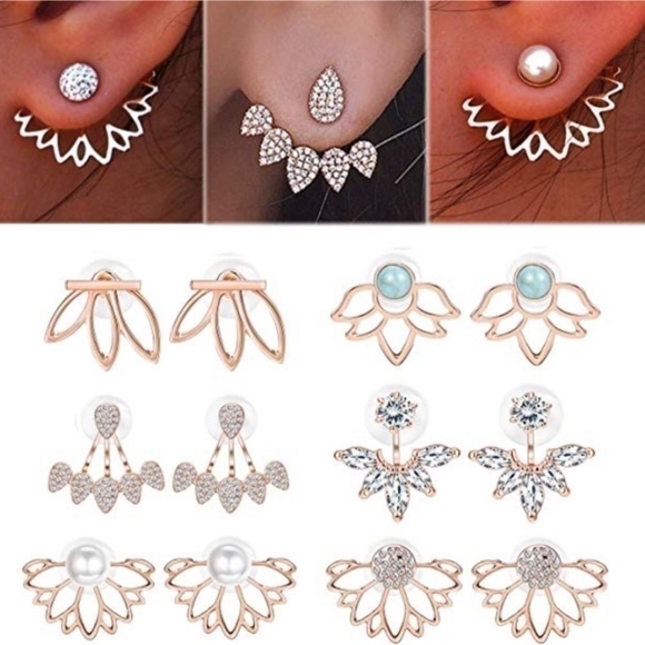 SALE💚 any 3 for $18 💚
𝅺 Lotus Flower Stud Earrings Rose Gold - Picture 3 of 6